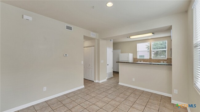 Building Photo - 334 Newberry Tr