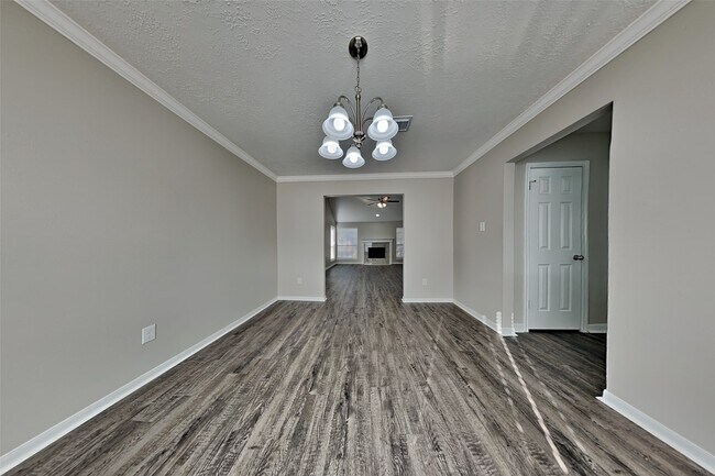 Building Photo - 21426 Nottinghill Dr