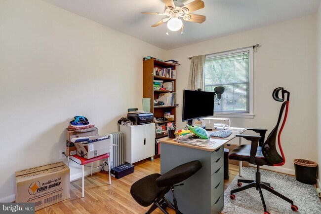 Building Photo - 11802 Enid Dr