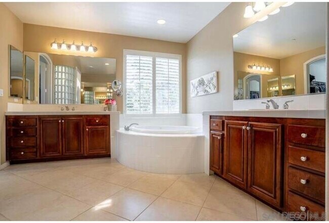 Building Photo - 16624 Santa Mariana Ct