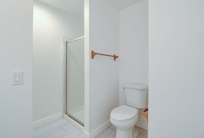 Building Photo - 6867 Tamarus St