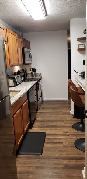 Building Photo - 9351 Kempton Manor Ct