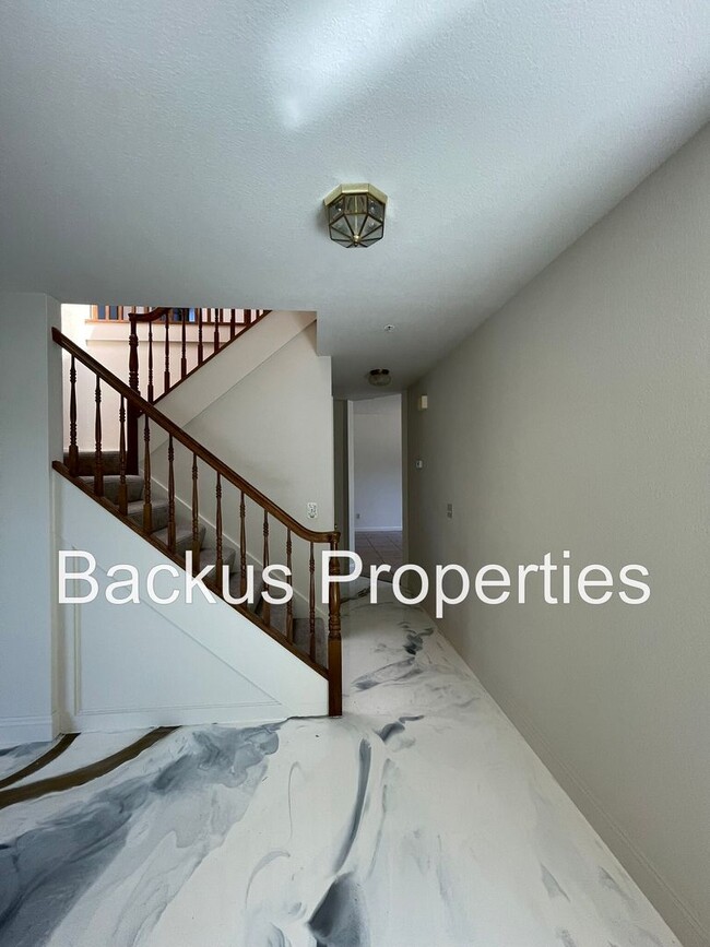 Building Photo - Wonderful four-bedroom Home