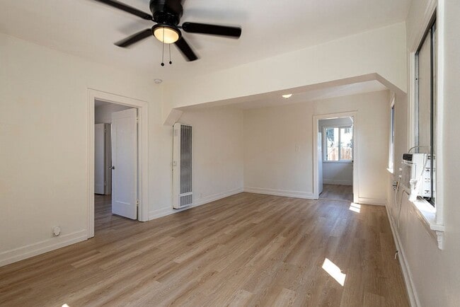 Building Photo - Charming 2BR Back House Near Downtown LA & Dodger Stadium