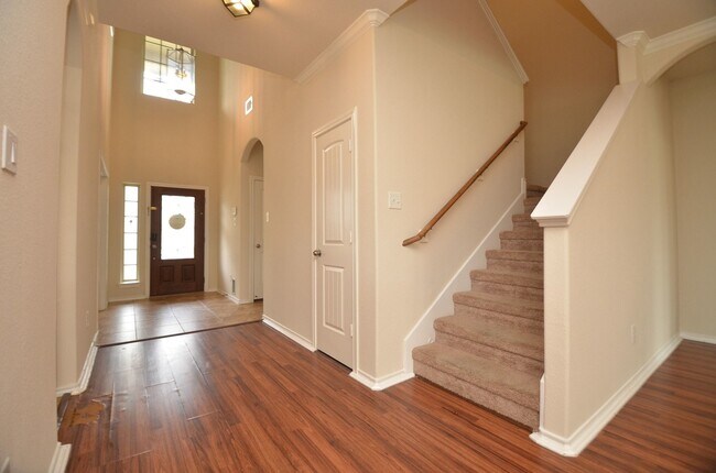 Building Photo - 3119 Balch Springs Ln