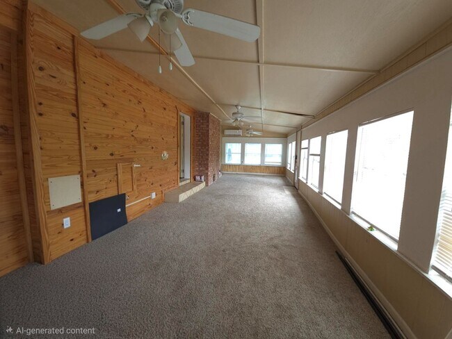 Building Photo - 926 Pecan St