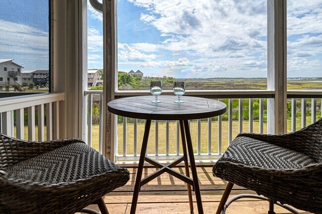 Building Photo - MY HAPPY PLACE 2.0 NOW WELCOMING YOUR FURRY FRIENDS - PRICE REDUCED