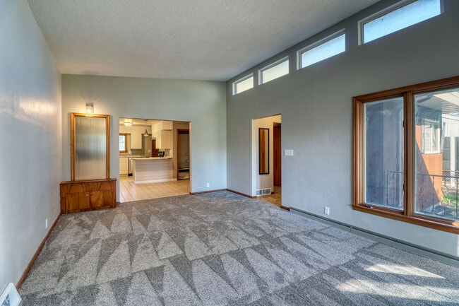 Building Photo - 1817 14th St S