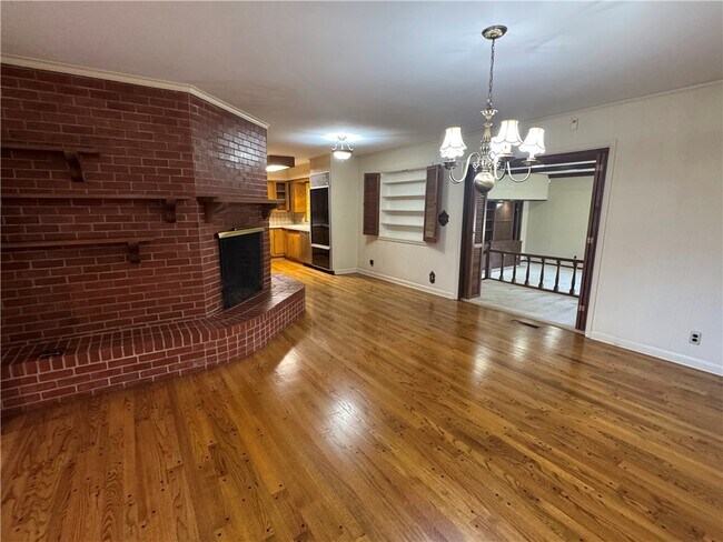 Building Photo - 1505 S Mt Olive St