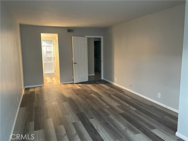 Building Photo - 5301 E Waverly Dr