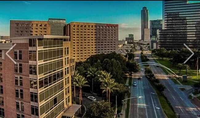 Building Photo - 1901 Post Oak Blvd