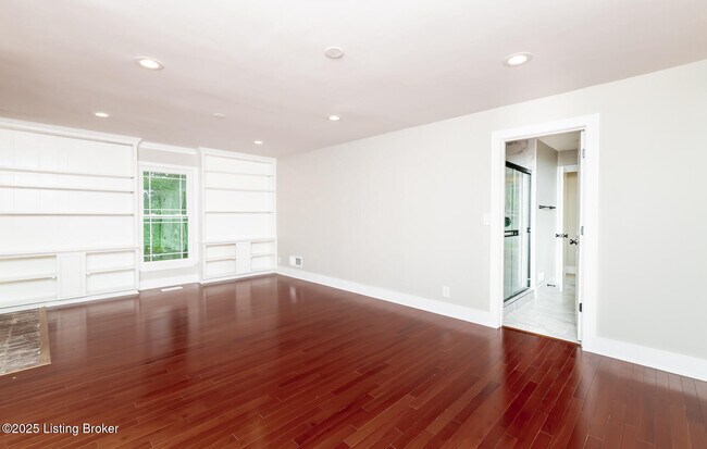 Building Photo - 7110 Fox Harbor Rd
