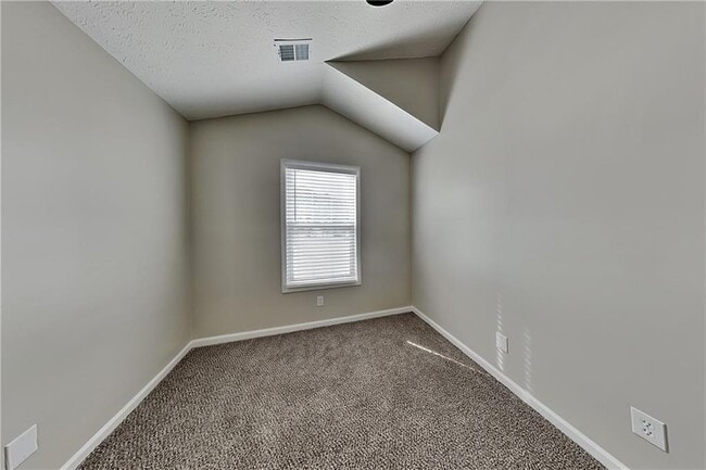 Building Photo - 670 Chantress Ct