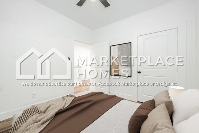 Building Photo - 1208 Edgar St