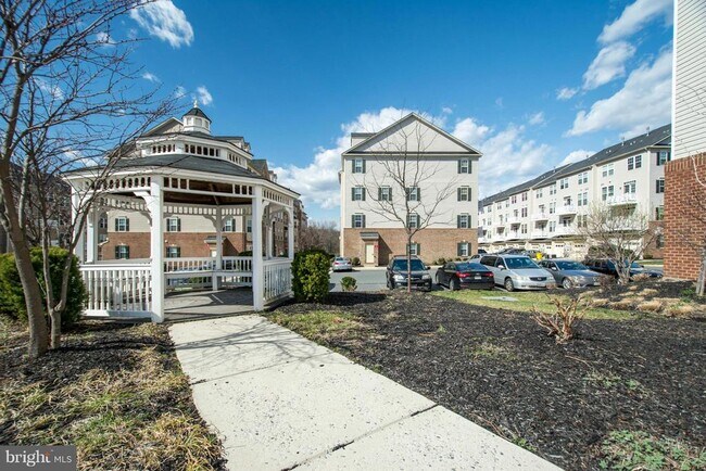 Building Photo - 7559 Stoney Run Dr