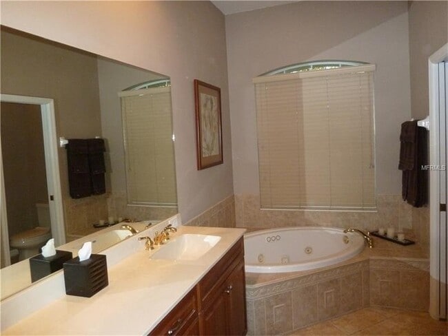 Building Photo - 5522 Eastwind Dr