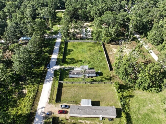 Building Photo - 91 Maple Ln
