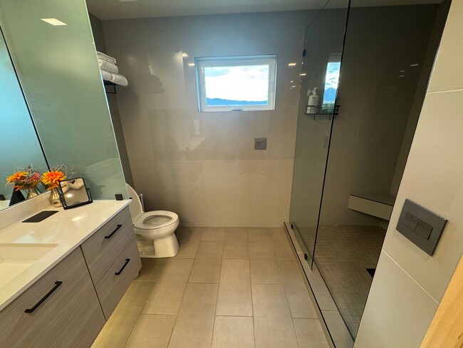 Building Photo - Chic, Fully-Furnished 3 Bed / 2.5 Bath Rental – Bozeman Convenience & Modern Comfort