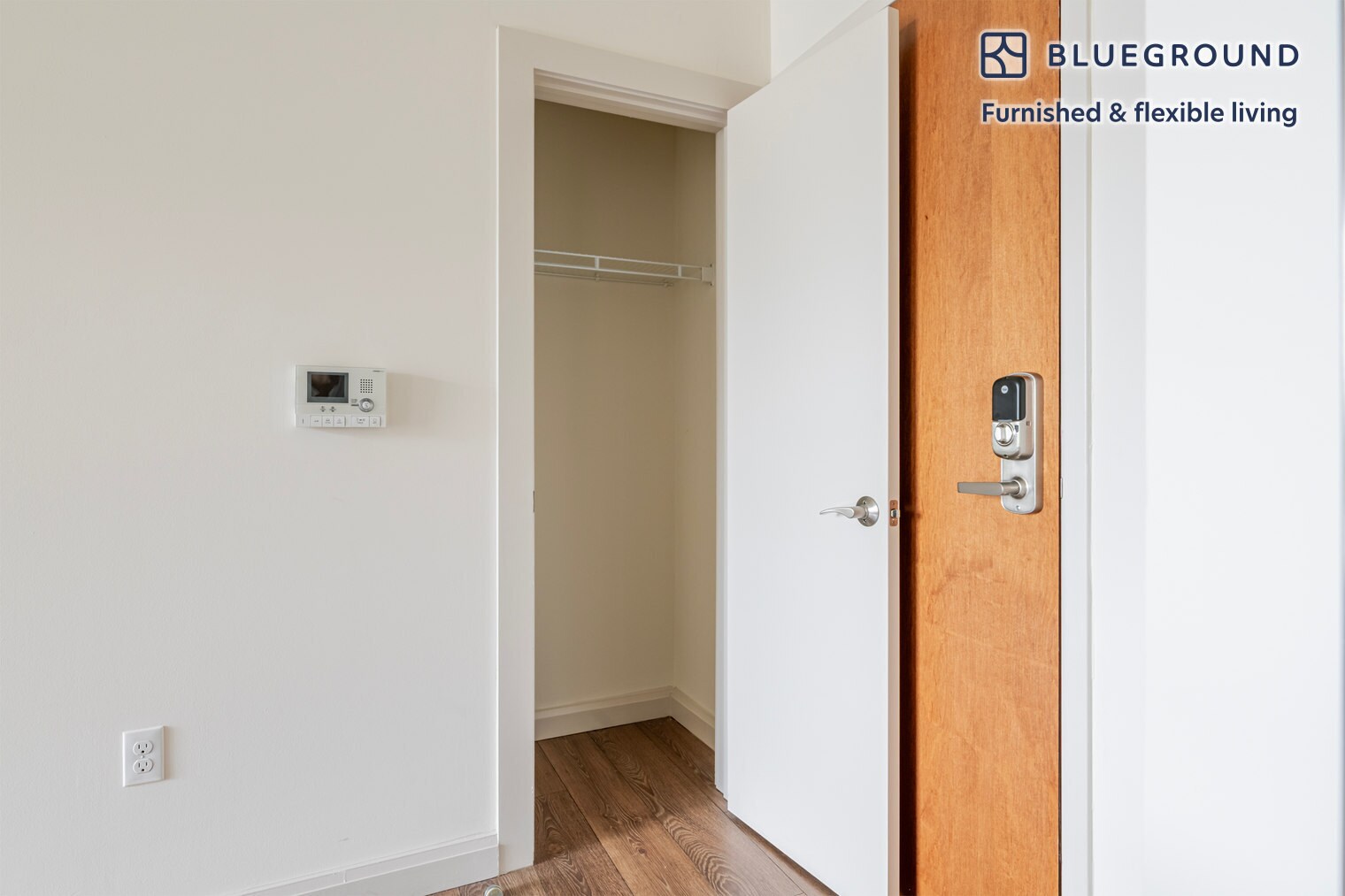 Building Photo - 36 River St