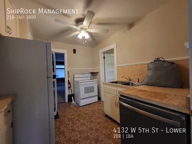 Building Photo - 4132 W 5th St