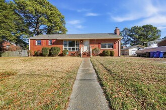 Building Photo - 3 bedroom ranch home in Portsmouth