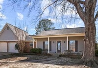 Building Photo - 320 Pebble Creek Dr