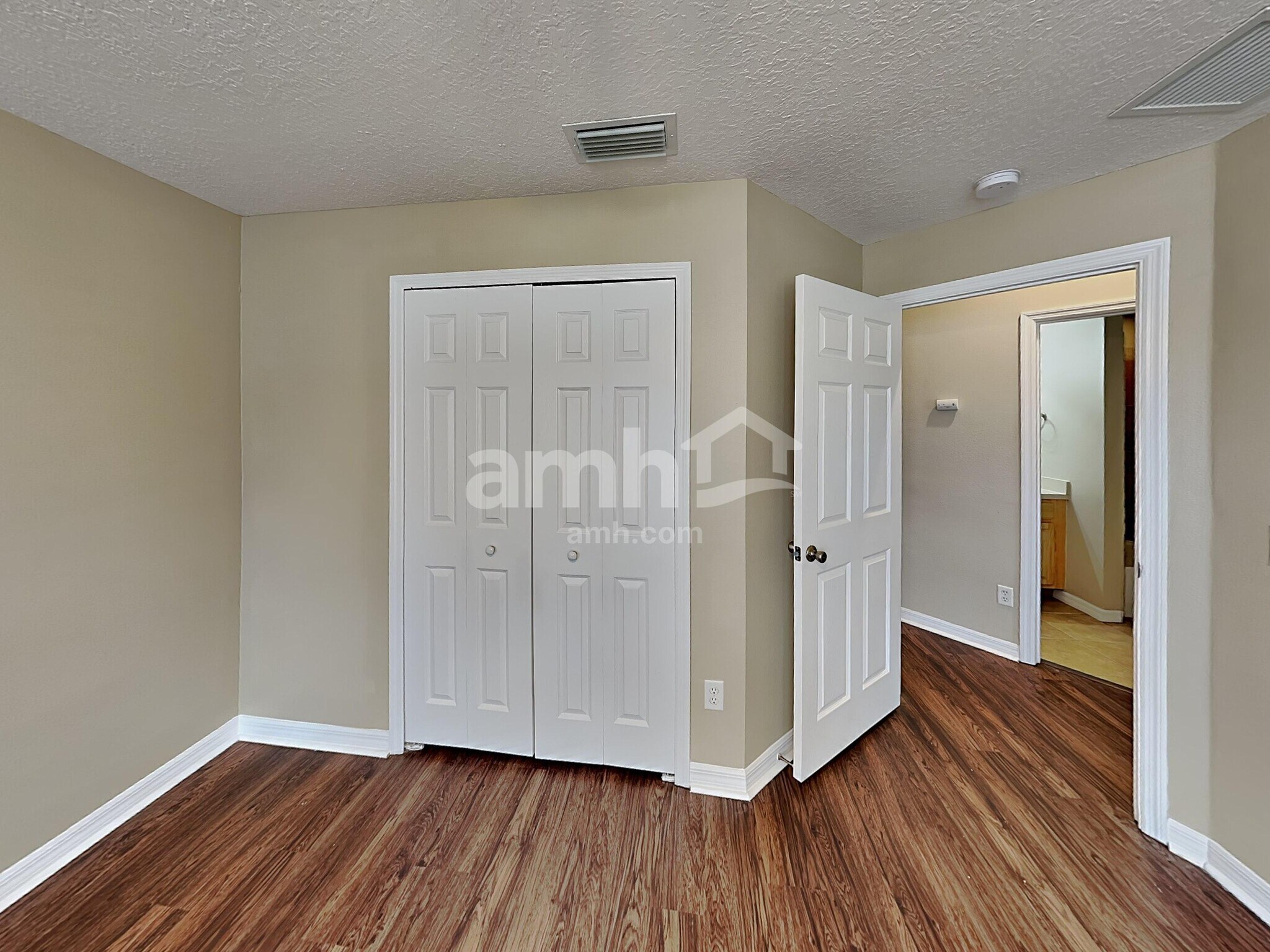 Building Photo - 315 Morningview Dr