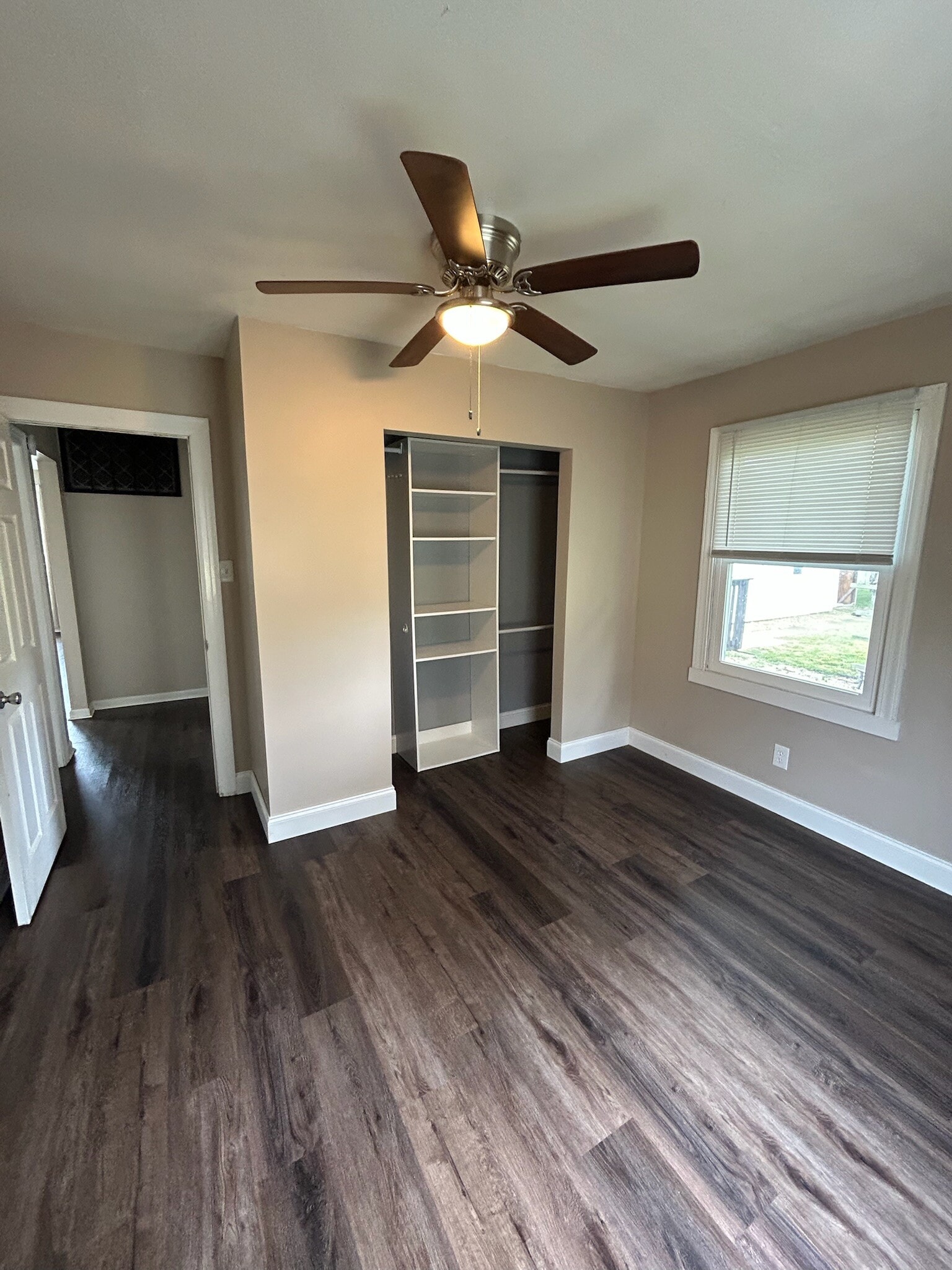 2nd bedroom - 626 W State Road 8