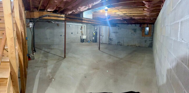 Building Photo - 7420 Merrimusic Cir