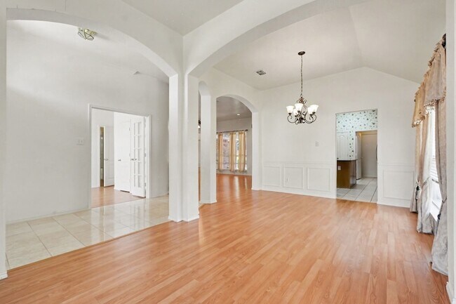 Building Photo - 4564 Postbridge Dr