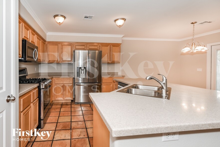 Building Photo - 10211 S Eden Falls Ln