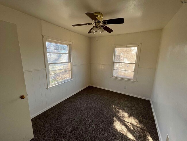 Building Photo - 2009 Joline St