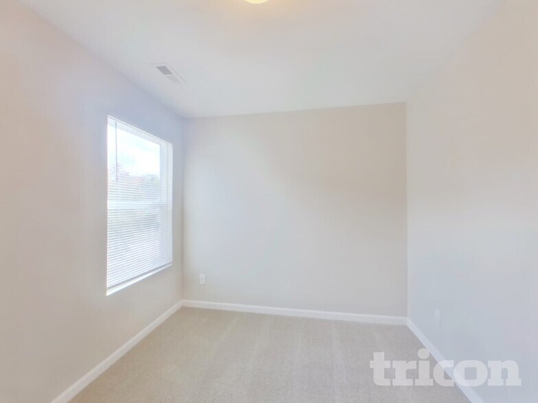 Building Photo - 520 Gentle Breeze Ln