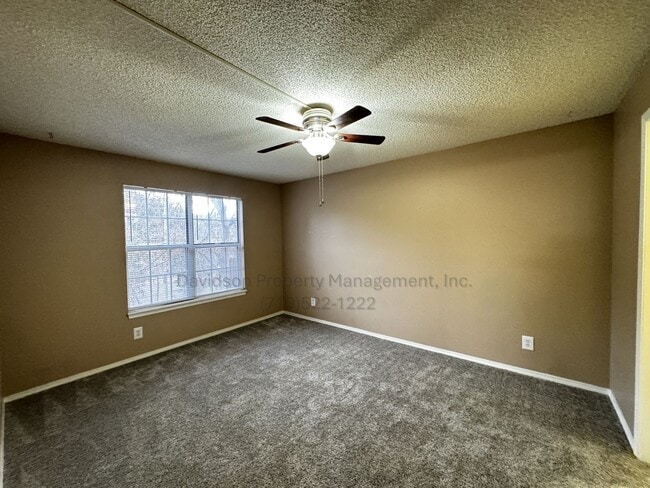 Building Photo - 2129 Troy Ct