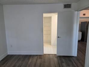 Building Photo - 12112 St.Andrews Place, #212