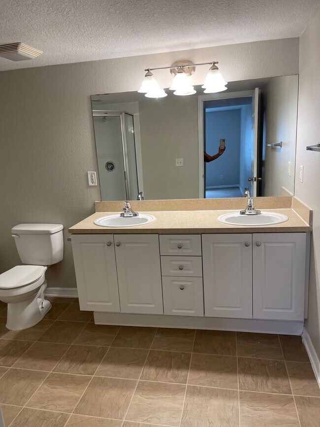 Building Photo - 2 bedroom 2 bathroom condo in Altamonte Sp...