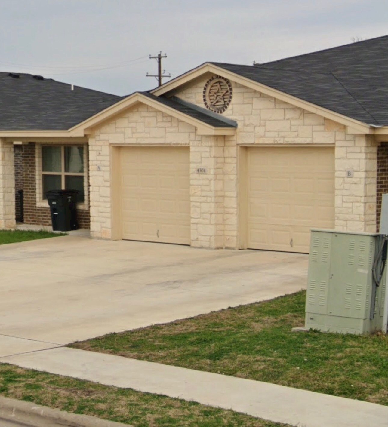 Building Photo - 4304 Ivory Ln