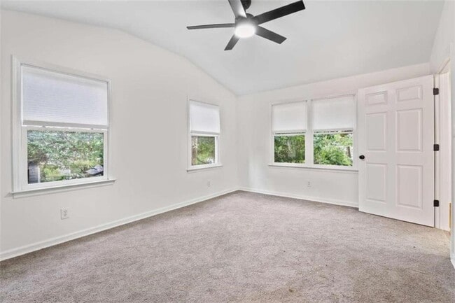 Building Photo - 2735 Defoors Ferry Rd NW