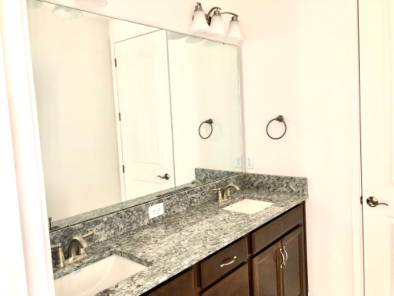 Building Photo - 13172 Bromborough Dr