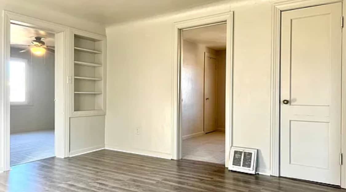 Living - 420 Taylor St
