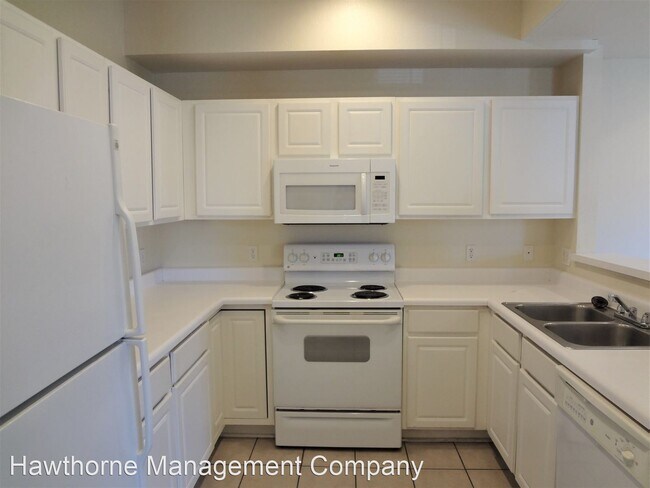 Building Photo - 200-202-202 White River Dr
