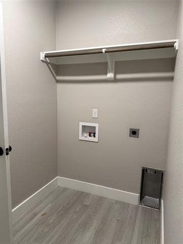 Building Photo - 142 County Rd