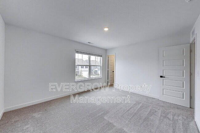 Building Photo - 4543 Nokes Pl
