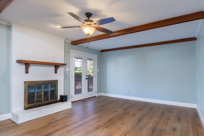 Building Photo - 5603 Ventura Dr