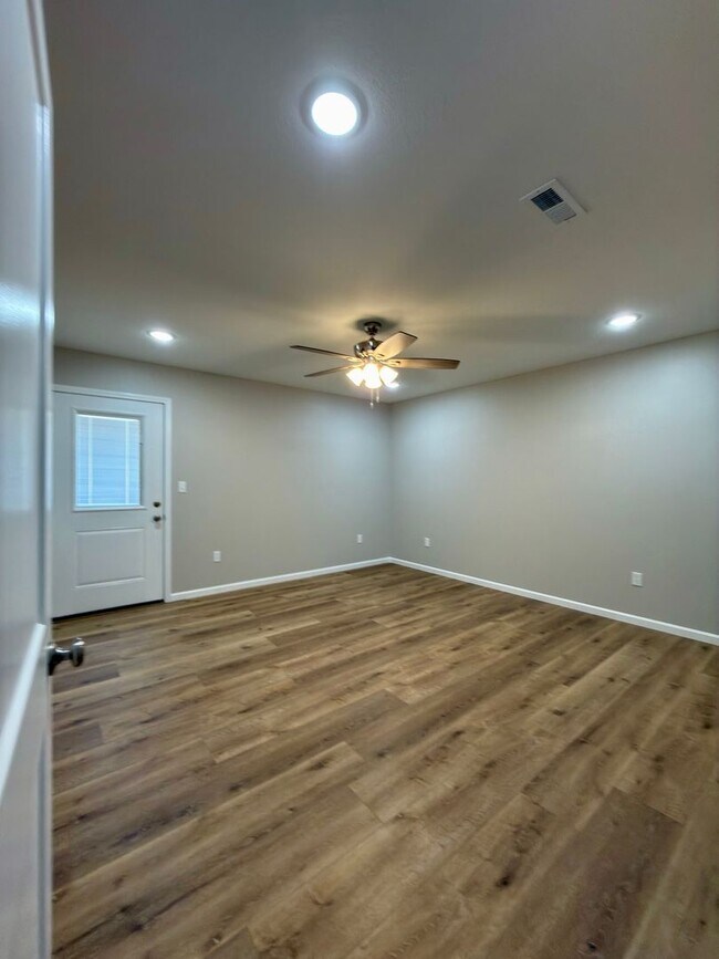 Building Photo - 1805 St Michael's Ct