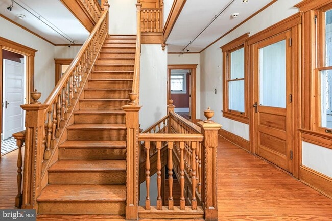 Building Photo - 54 Hodge Rd