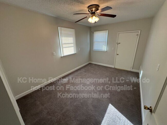 Building Photo - 1114 E Myrtle St