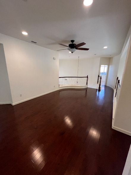 Building Photo - 1250 Earlton Ln