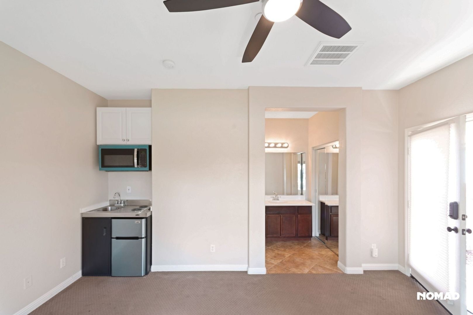 Building Photo - 3853 Mira Arena