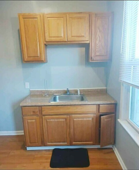 Kitchen - 13 Umberto Ave